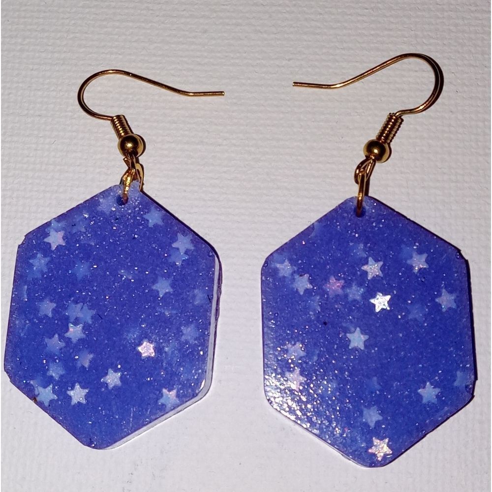 5/$50 Periwinkle and white star resin earrings